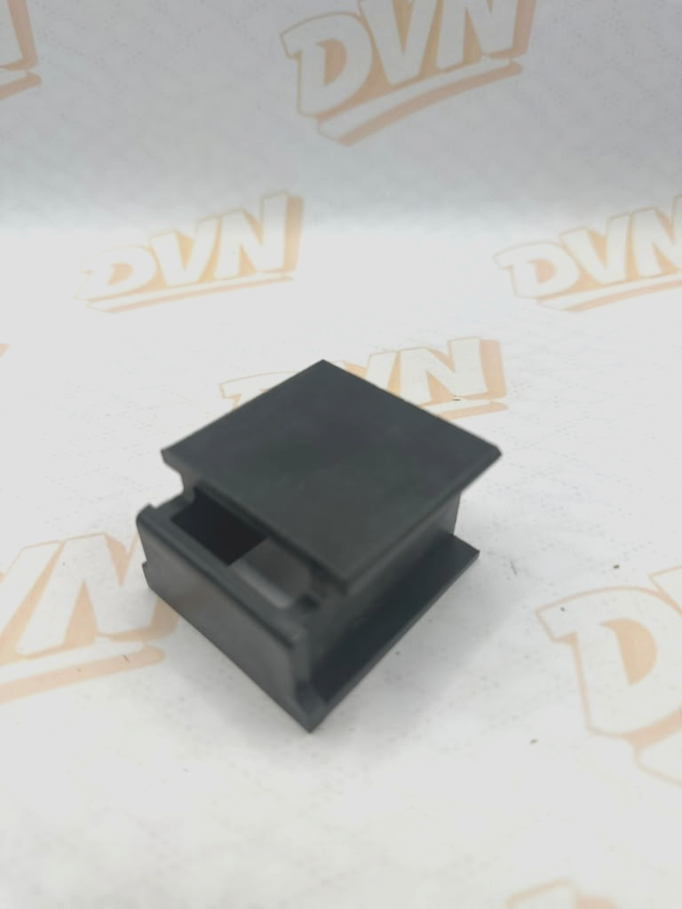 Yamaha OEM  SLIDER NEW   8R6 17653 00