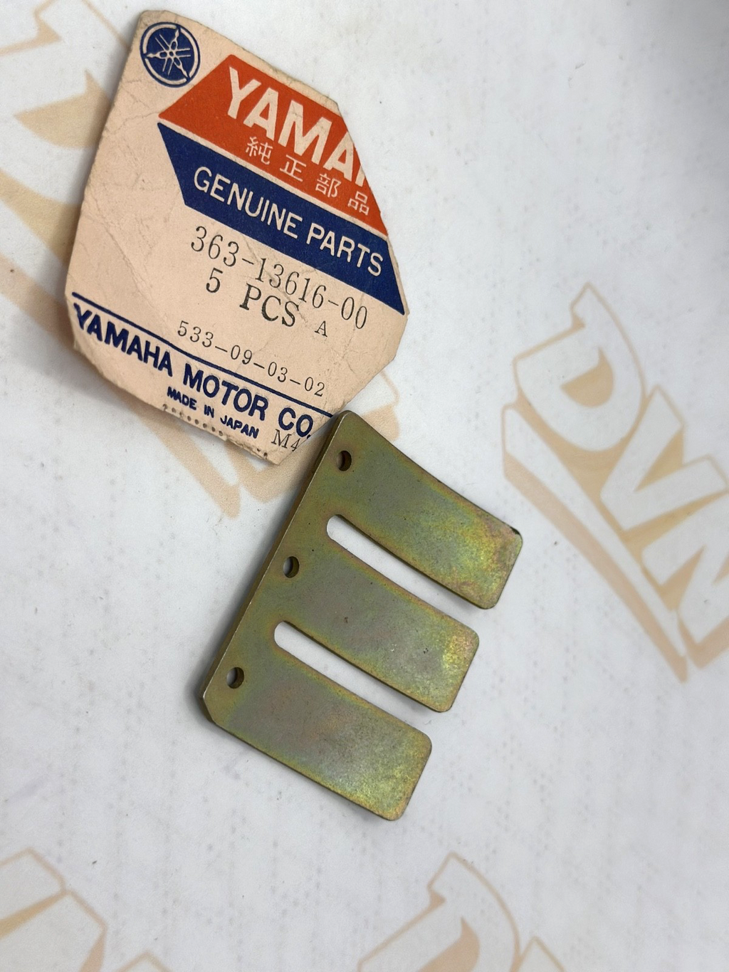 NEW OEM Yamaha 1973-78 YZ MX DT SC IT Reed Valve Stopper # 363-13616-00