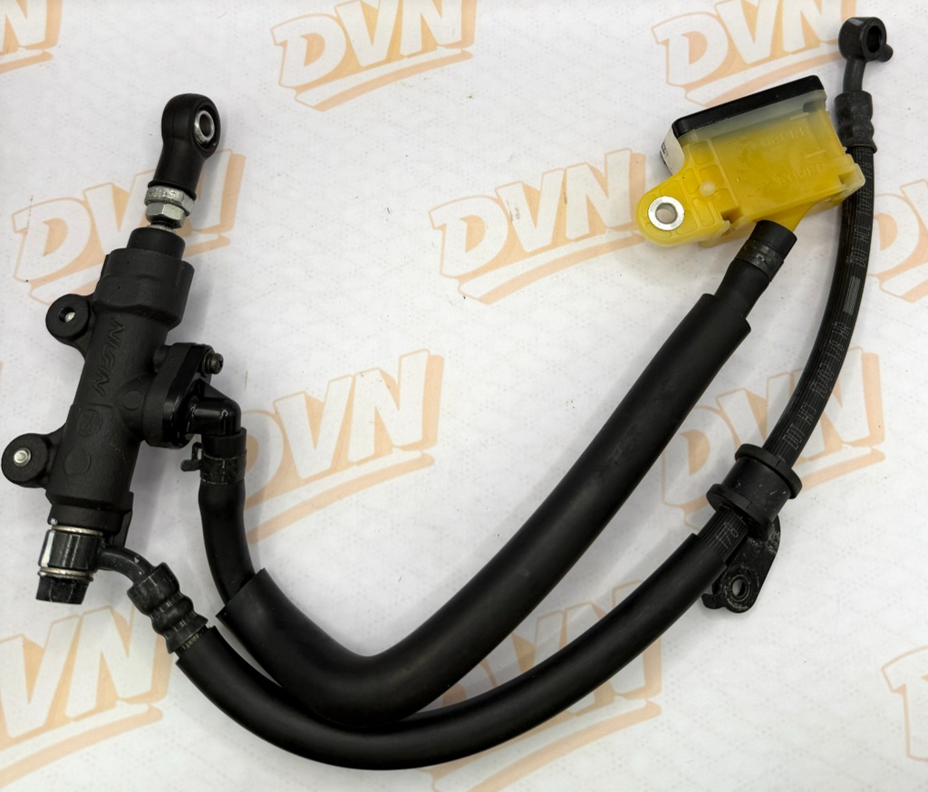 HONDA 13-15 CBR500R REAR  BRAKE MASTER CYLINDER W RESERVOIR 43510-MGZ-D01 BB315