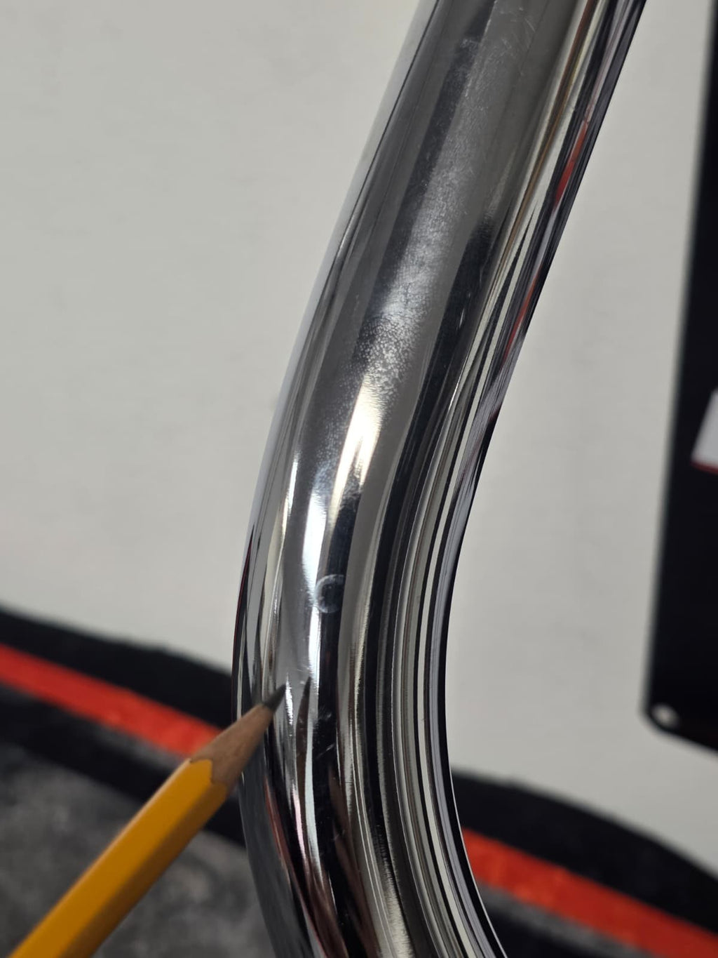 Highway Engine Guard Crash Bar For Harley Ultra Classic Limited Road Glide 09-Up