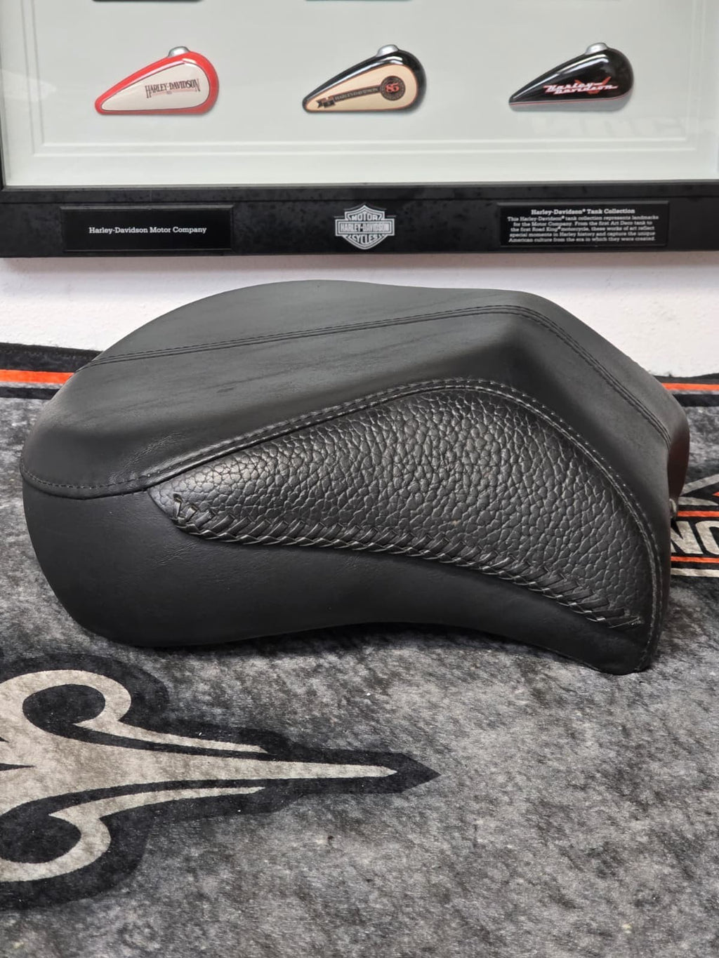 OEM HARLEY-DAVIDSON  2005-17 Softail DELUXE FLSTN  Passenger Seat