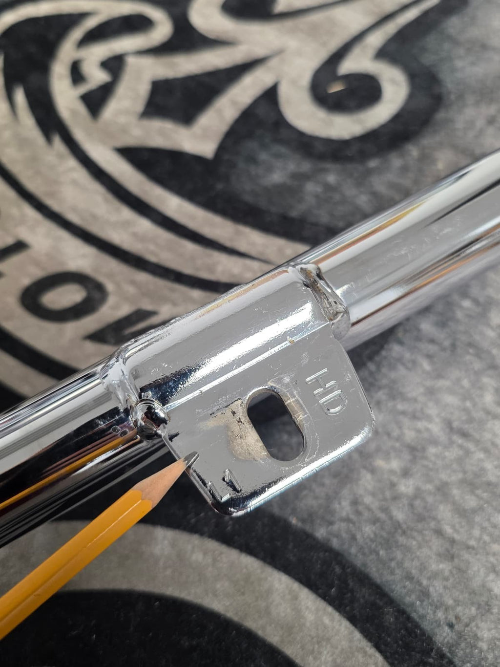2000-03 Harley Softail Engine Guard Crash Cage Bar CHROME