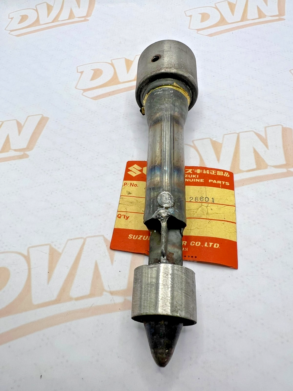 NOS GENUINIE SUZUKI 14850-28601 Muffler Clean Out ts125