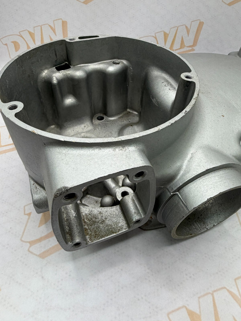 NOS SUZUKI RV90 OUTER CLUTCH COVER RIGHT SIDE OEM NOS 1972-1977