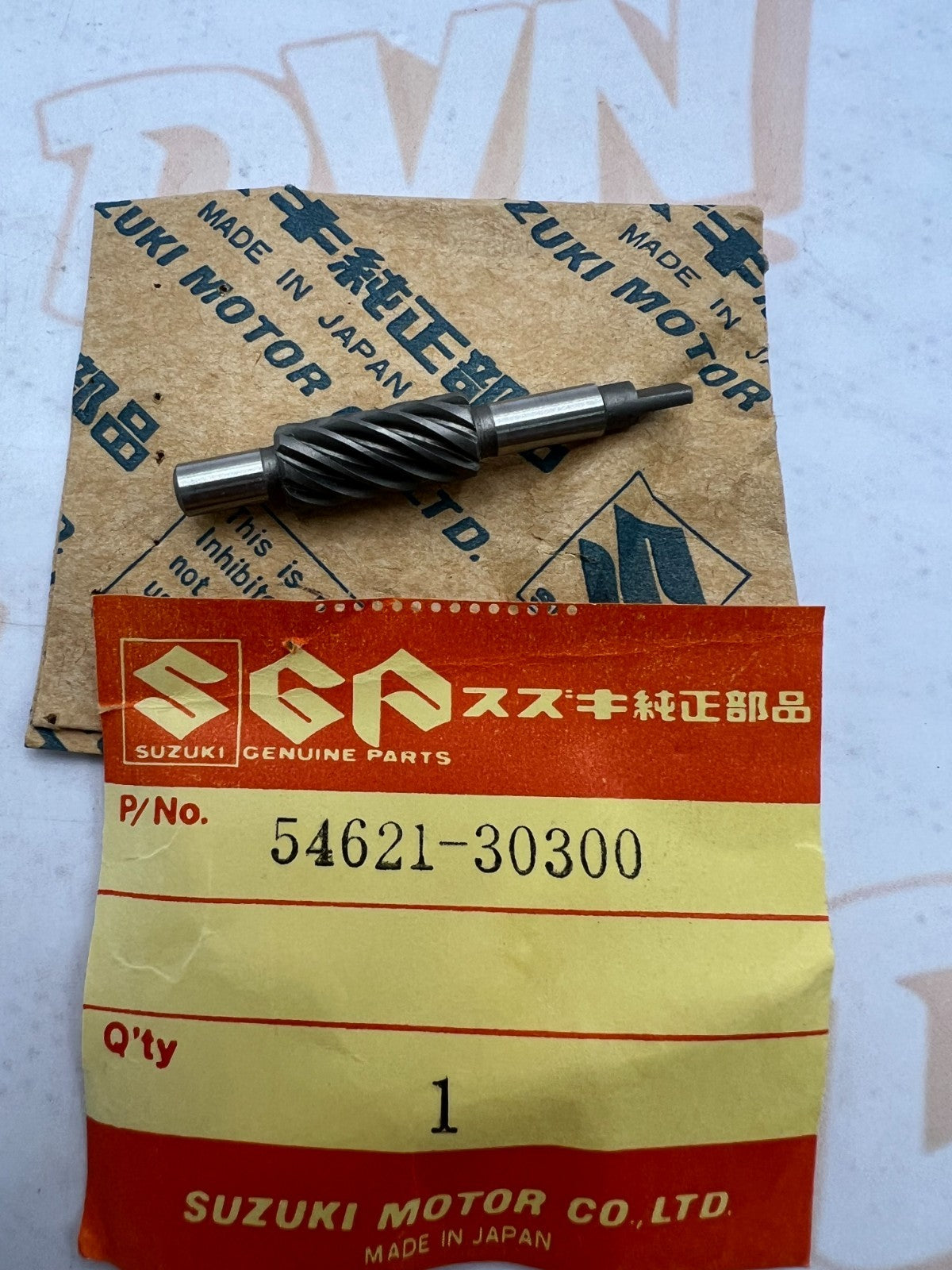 NOS OEM Suzuki 54621-30300 Speedometer Pinion Drive Gear