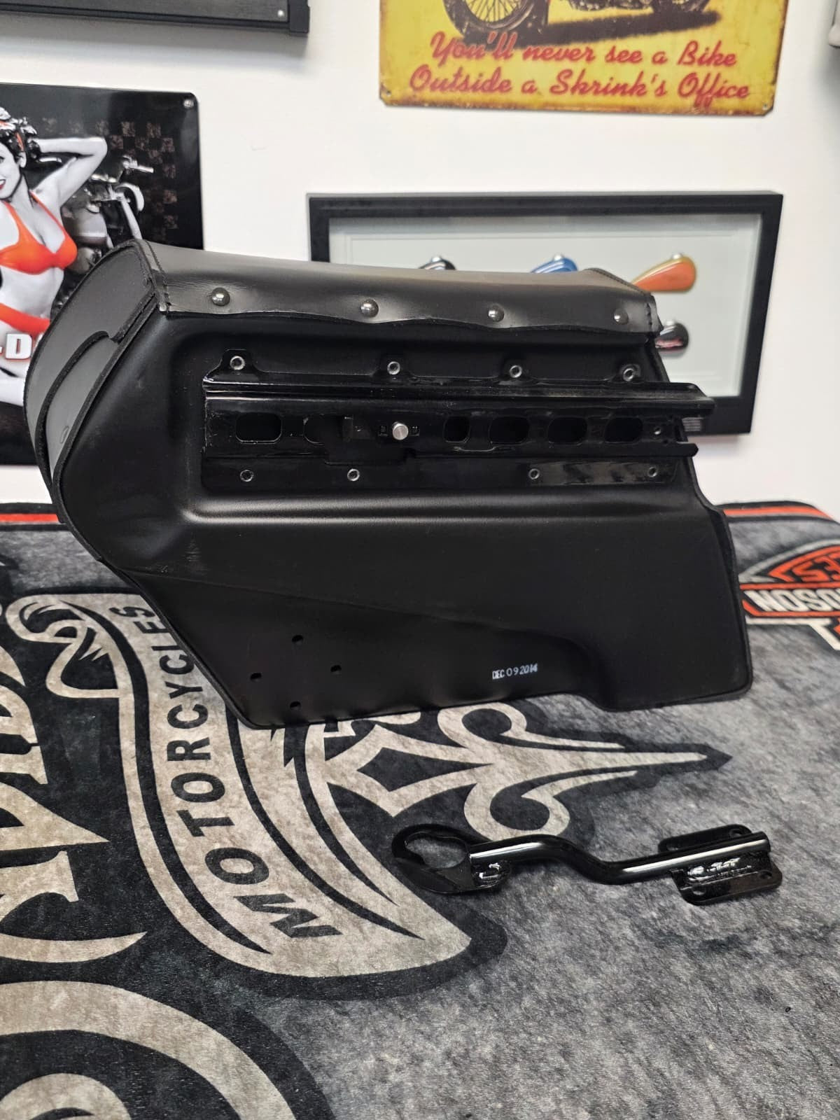 2013-2017 Breakout OEM Harley-Davidson Quick Detachable Saddlebags w/ Mount FXSB