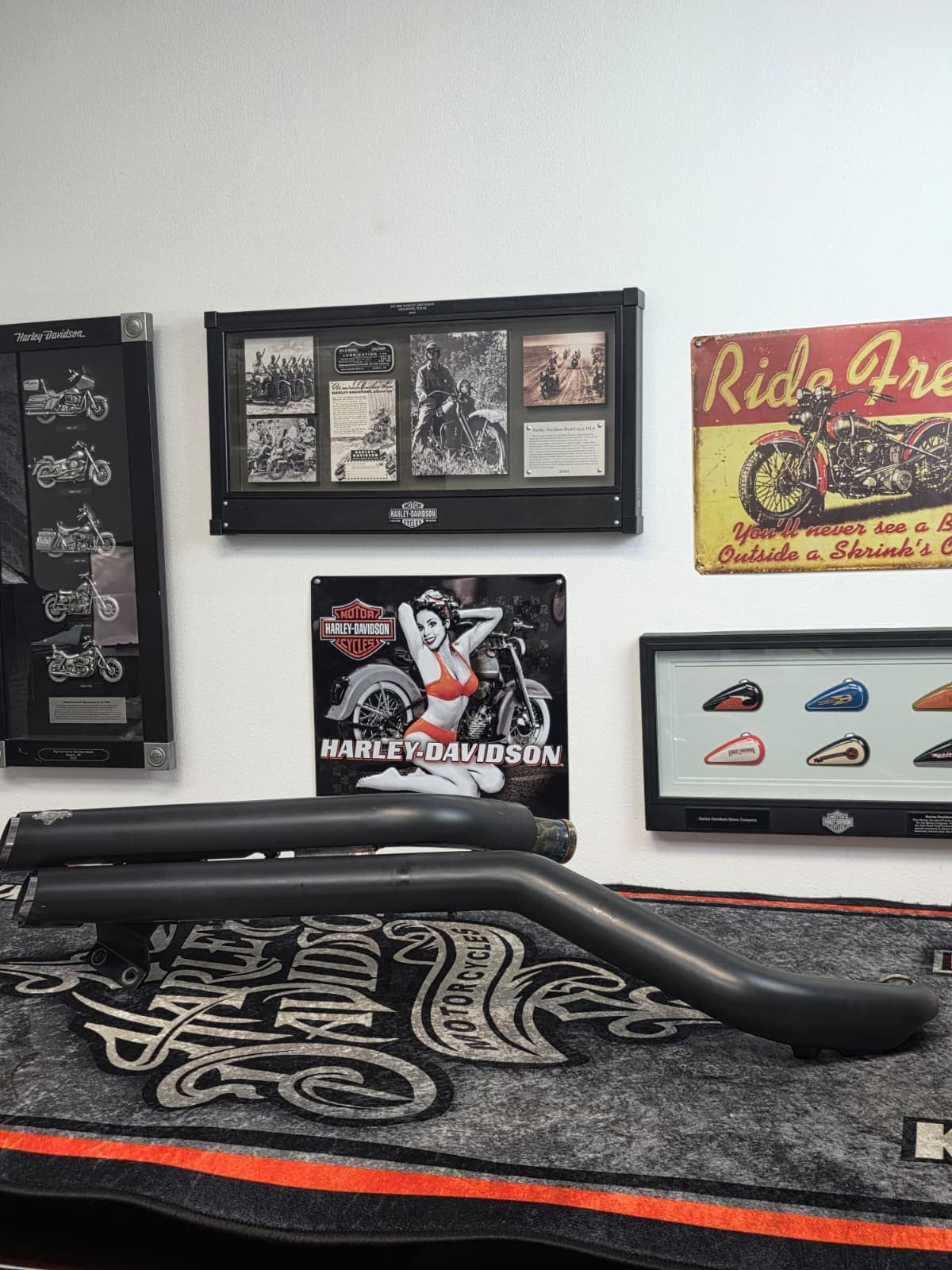 07-09 HARLEY DAVIDSON SOFTAIL VANCE AND HINES springer crossbone exhaust system