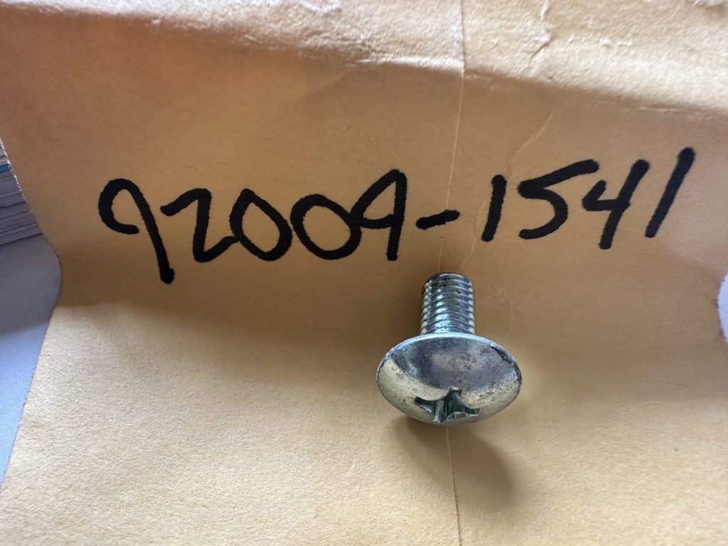 Kawasaki OEM 92009-1541 Screw