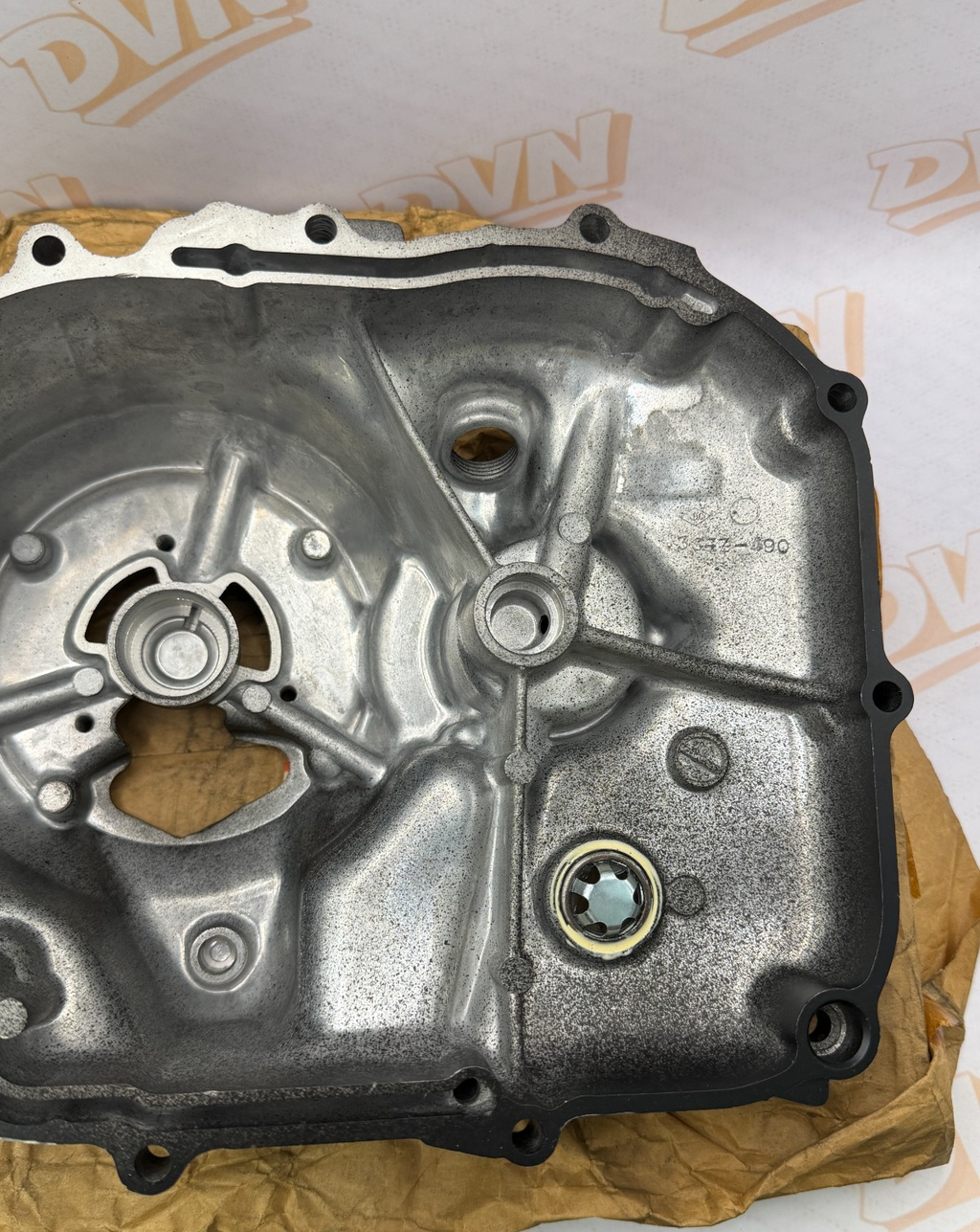 NOS Suzuki ALT125 ALT185 LT125 LT185 Clutch Cover 11340-18904