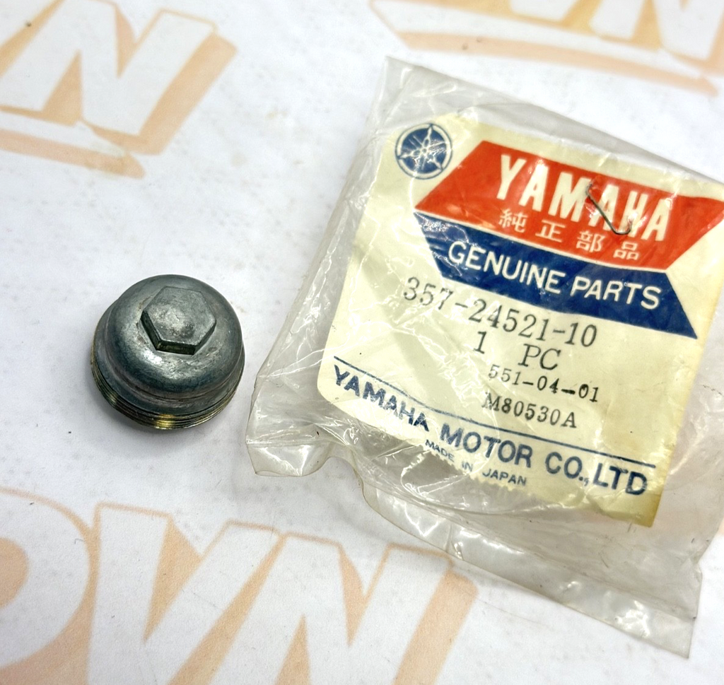 YAMAHA GENUINE NOS FUEL TAP BOWL 357-24521-10 DT125 DT175