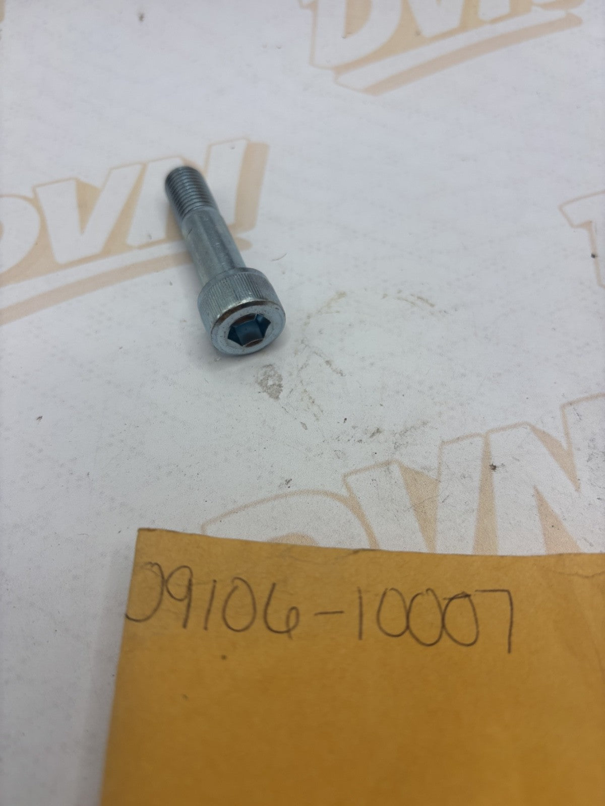 1 NOS Genuine Suzuki T TS TC RM GT TM RV GS DS Factory Bolt OEM 09100-10007 NEW