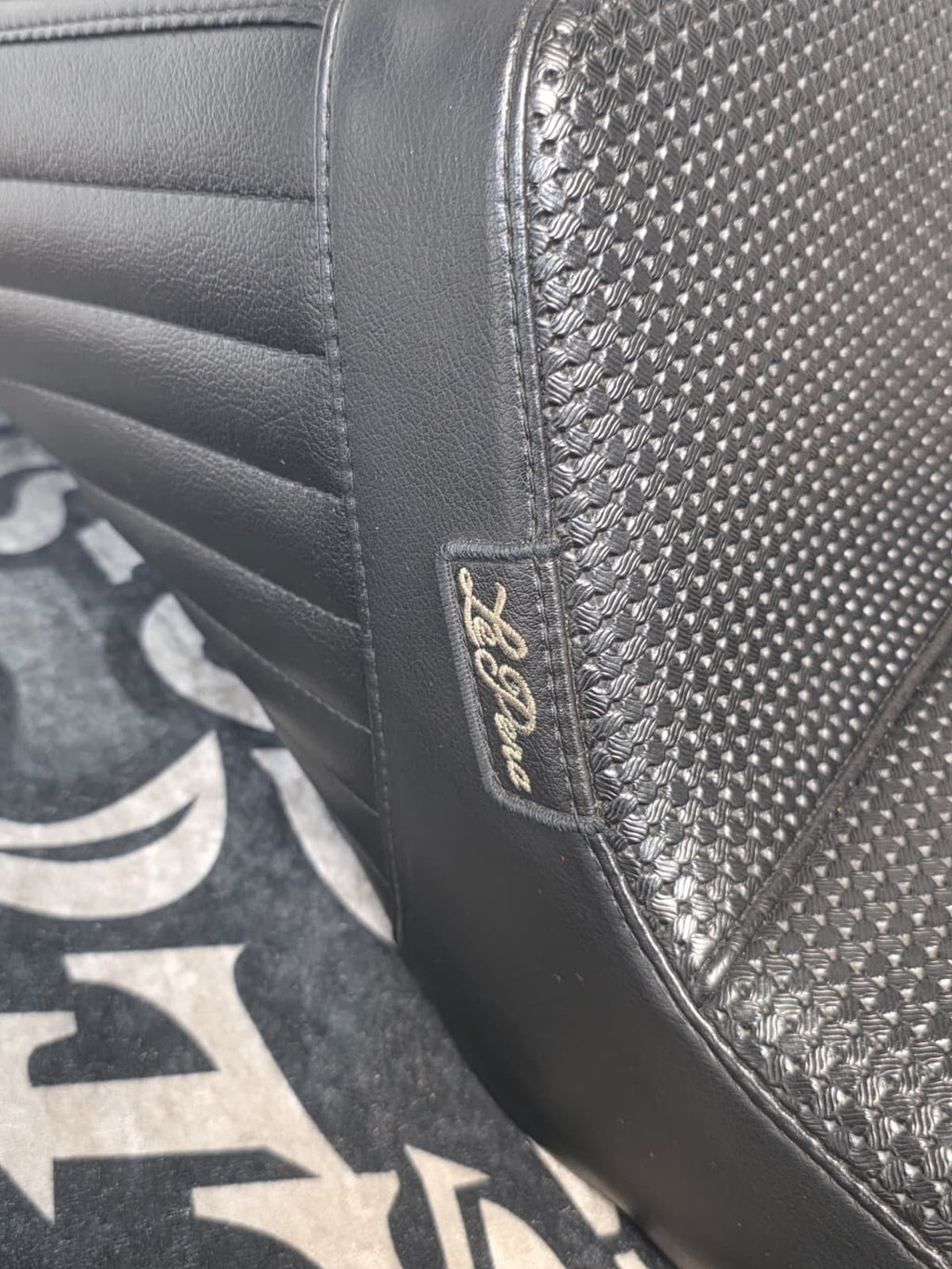 Le Pera LH-597BW Kickflip Seat Basket Weave Harley 97-07 Touring FLHT/FLTR