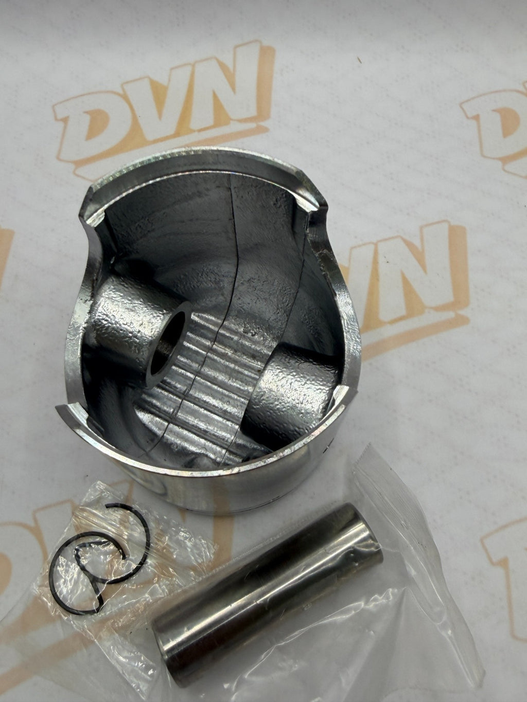 Suzuki GT750 Piston 0.5mm Oversize Right No Rings