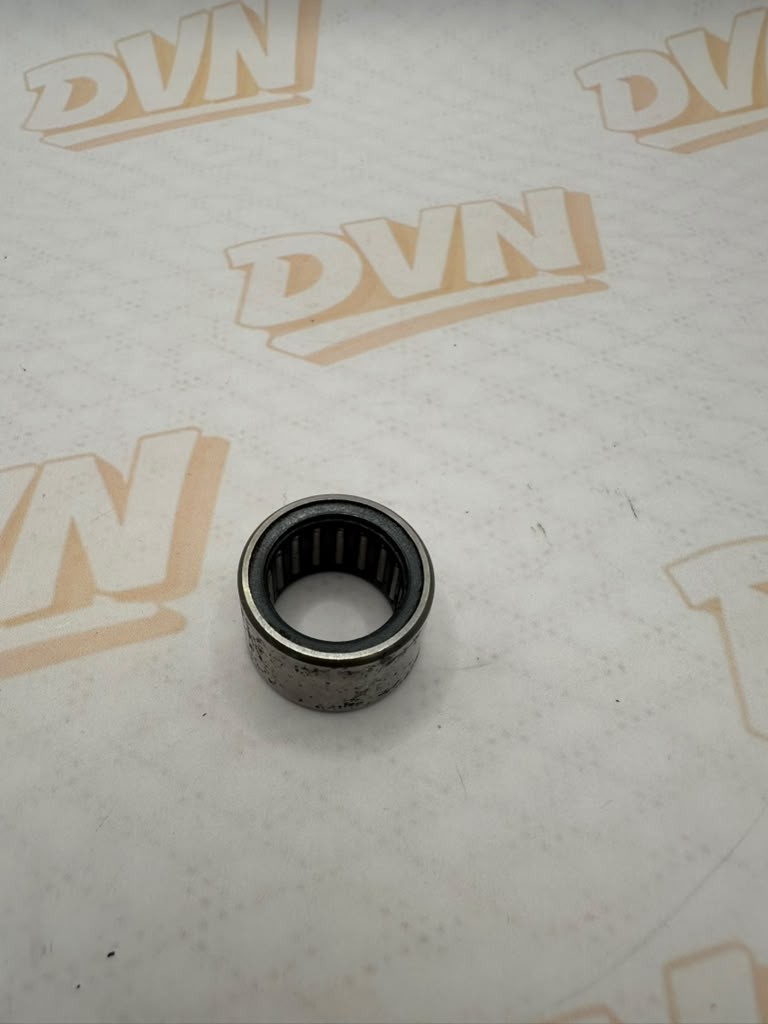 NEW YAMAHA OEM  93311-21704-00 BEARING NOS