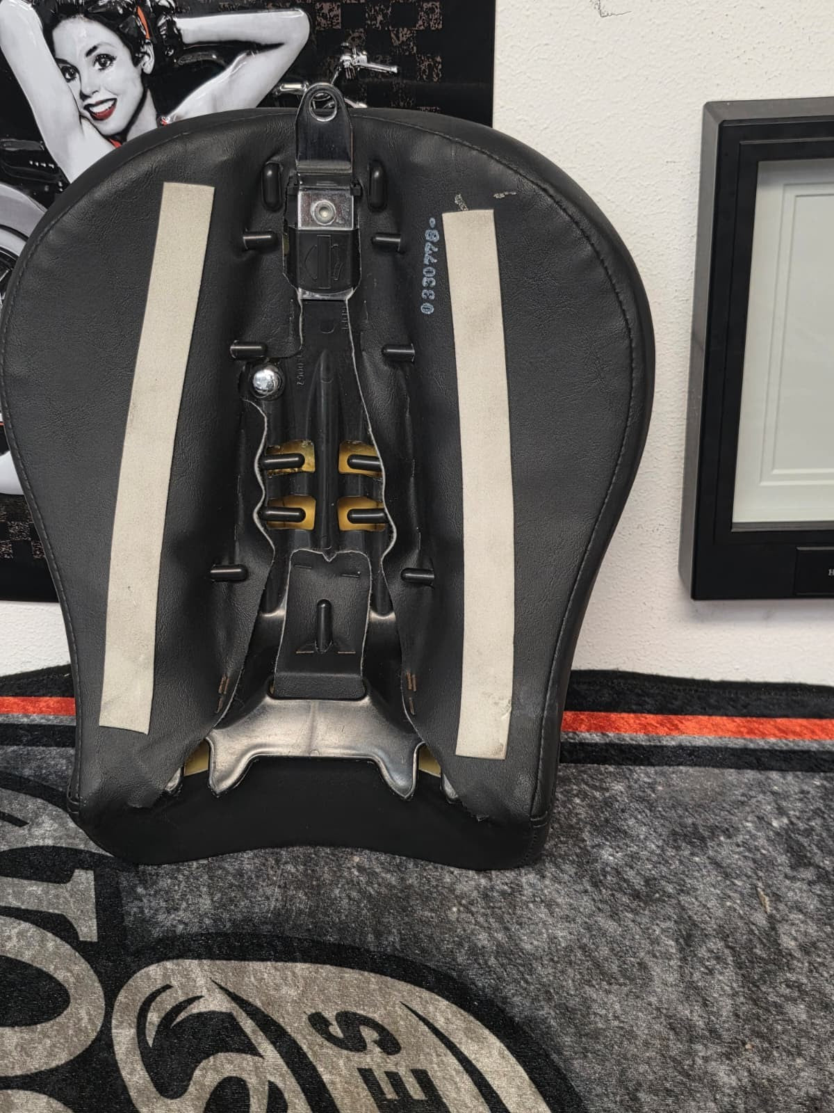 2005-2017 OEM Harley-Davidson Softail FATBOY,Deluxe Passenger Pillion Rear Seat
