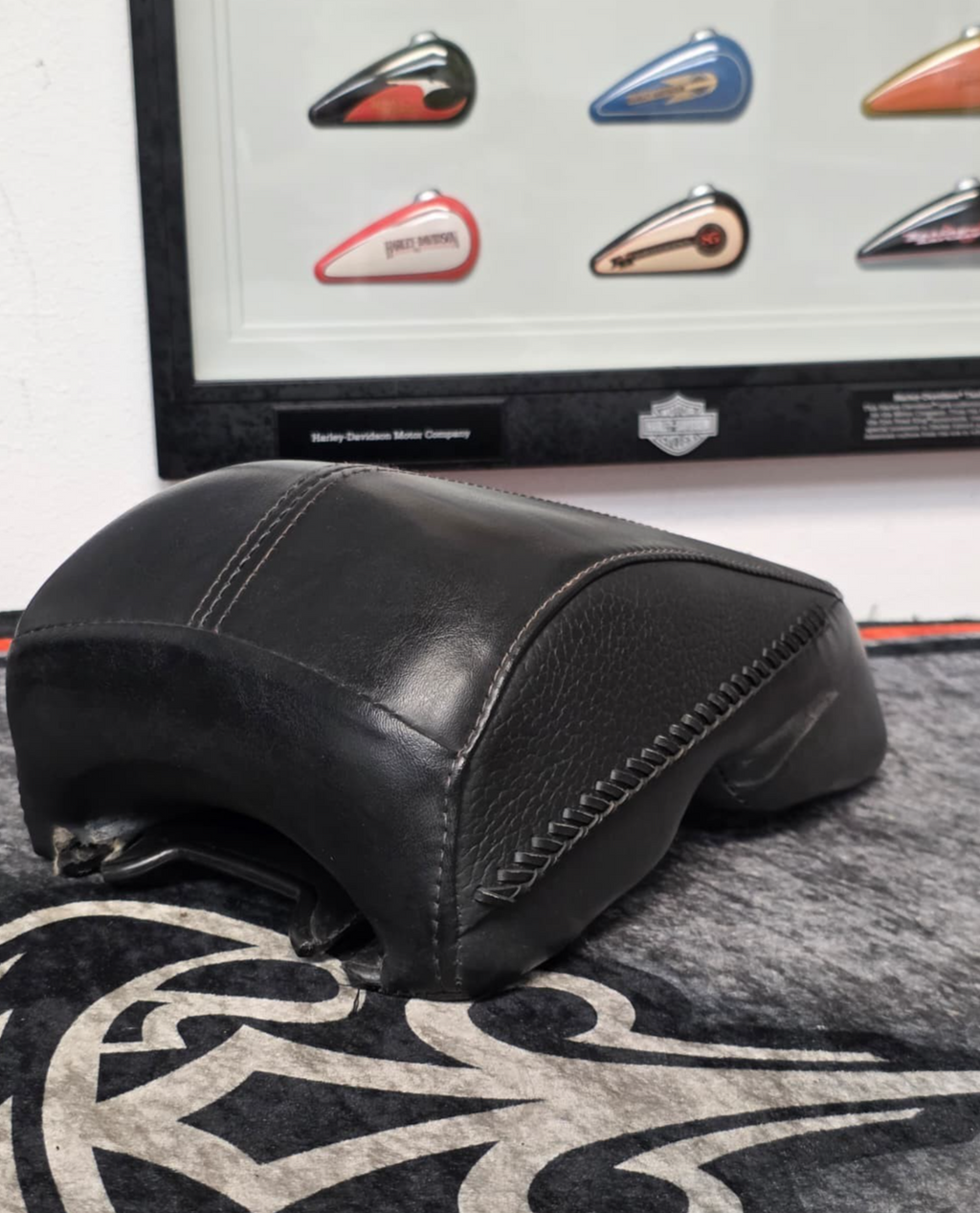 05-17 SOFTAIL DELUXE Harley Davidson  Passenger Seat FLSTN