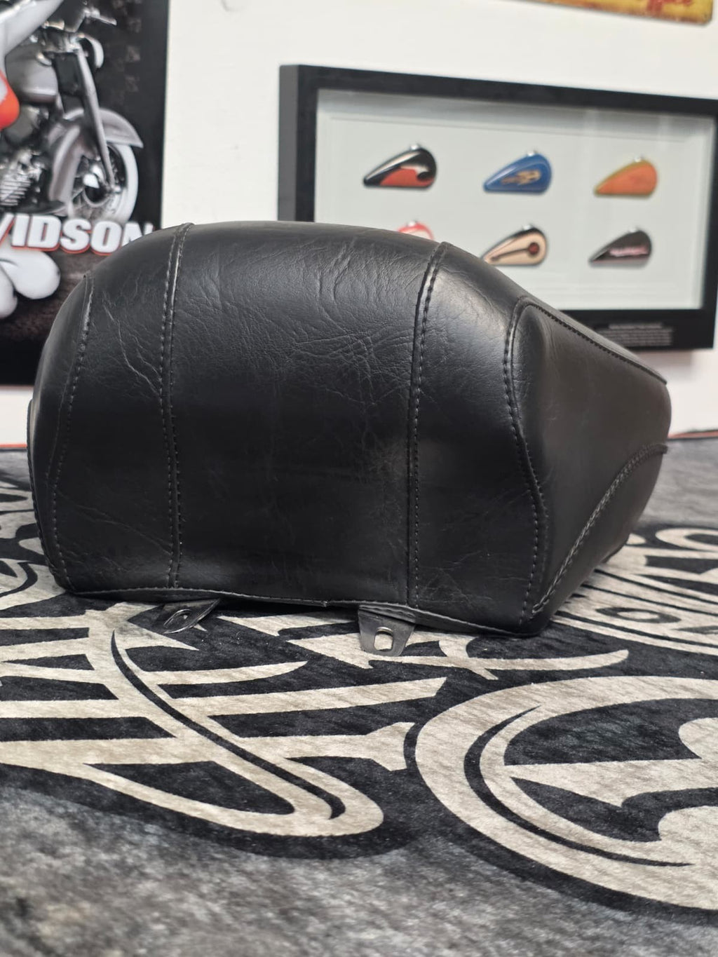 05-17 HARLEY DAVISON SOFTAIL MODELS Mustang  Wide Rear Seat
