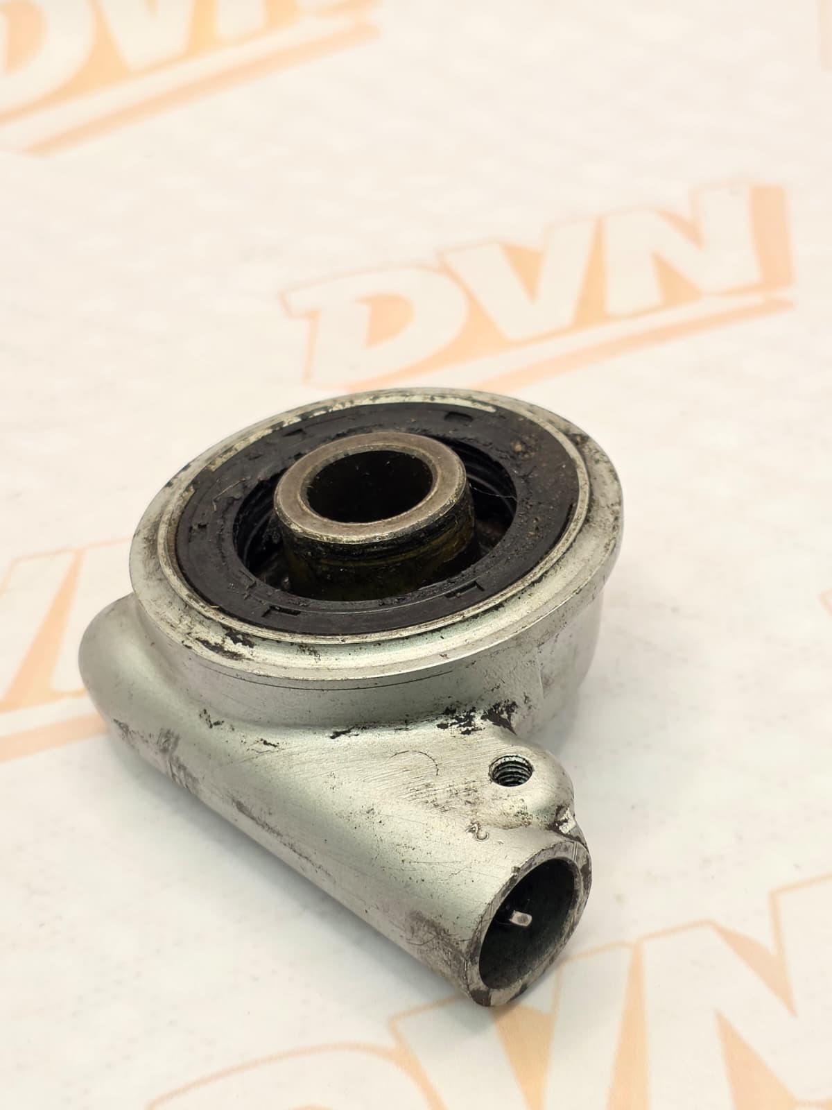 1976 HONDA GL1000 GOLDWING SPEEDOMETER PINION SPEEDO DRIVE HUB 44800-371-003