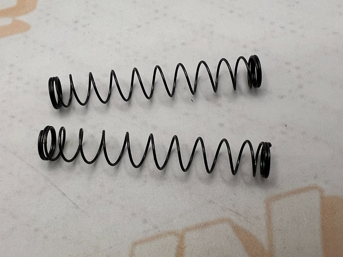 2 NOS Genuine Suzuki GT Triple GT750 GT550 GT380 Brush Spring Parts 31635-55012