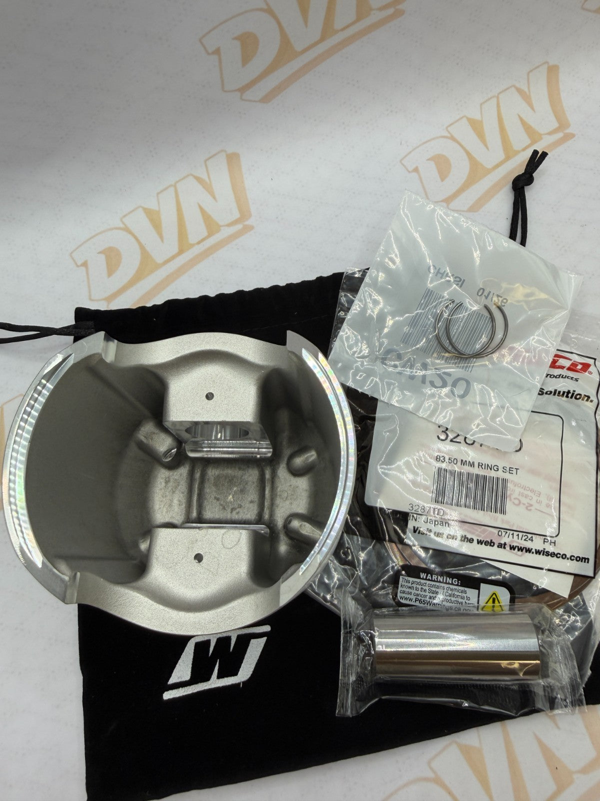 Suzuki TM400 1975 Wiseco piston and ring set  83.50 mm