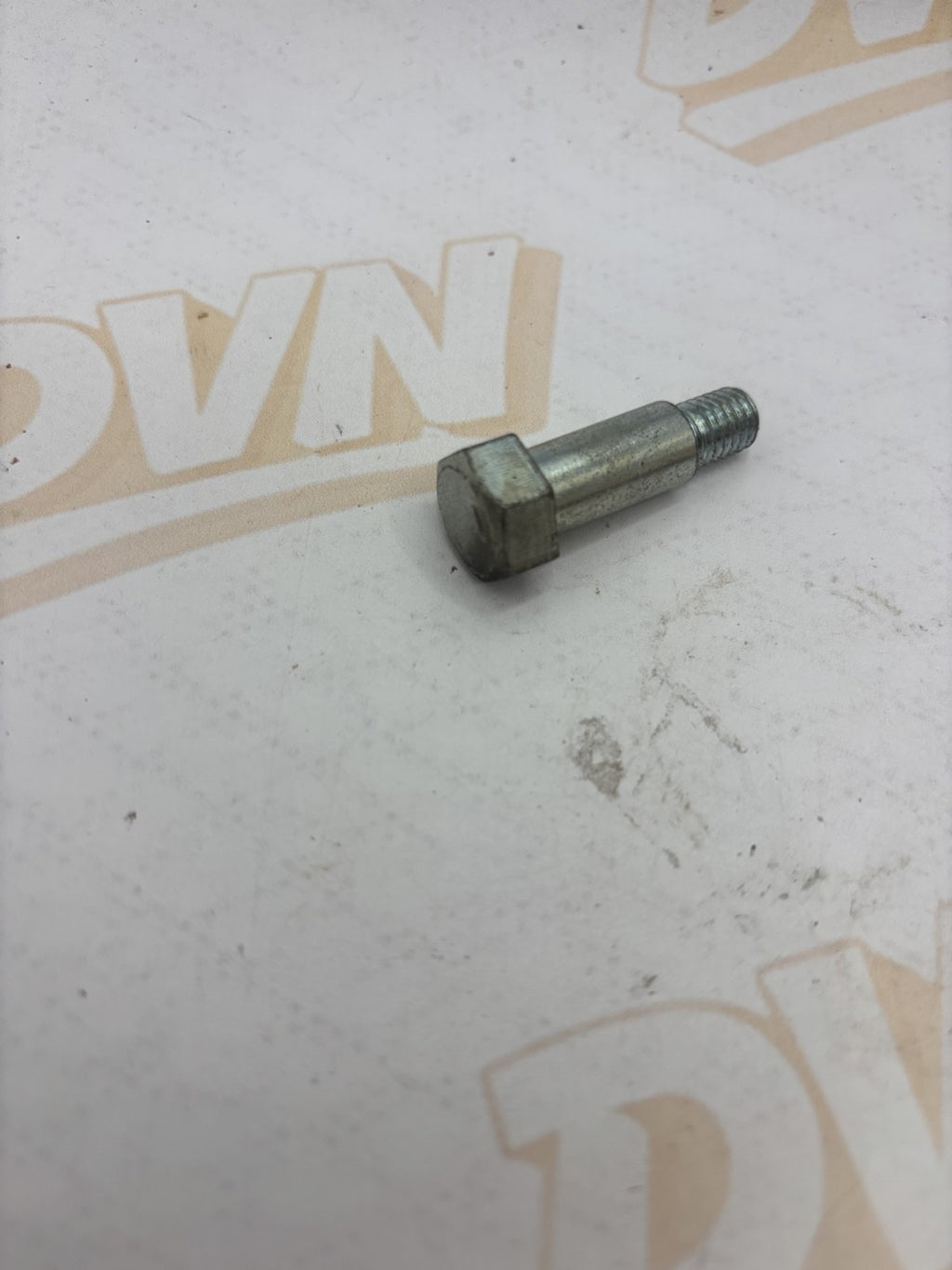 NOS OEM NEW ORIGINAL SUZUKI GS1000 GS850 GS750 BOLT 09111-08031