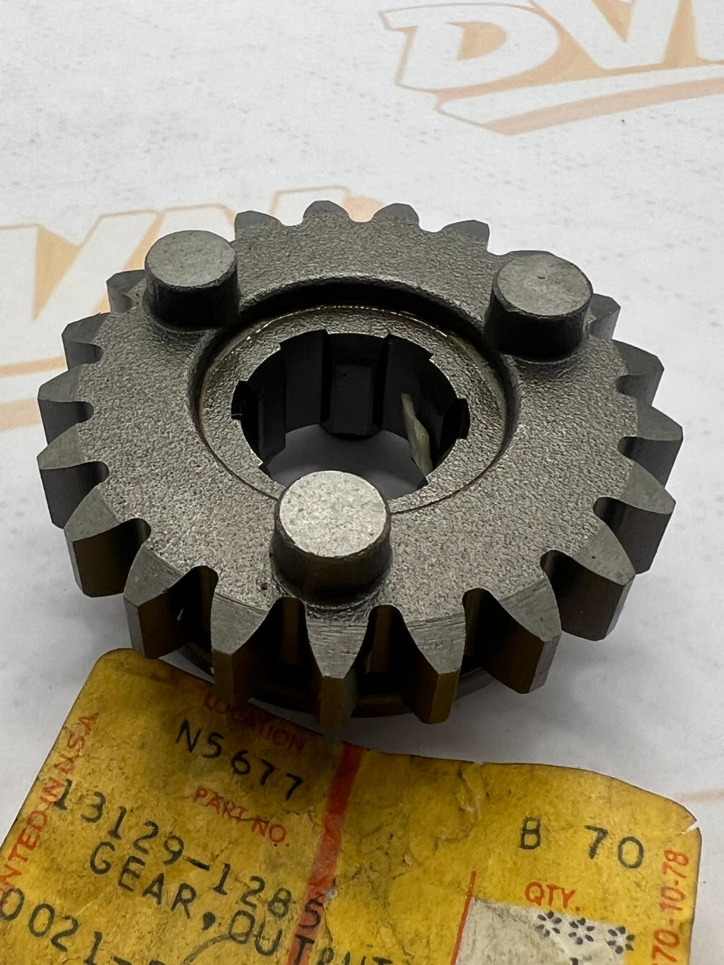 Kawasaki KZ200 KZ 200 OEM 4TH Output Gear 13129-1285 NOS