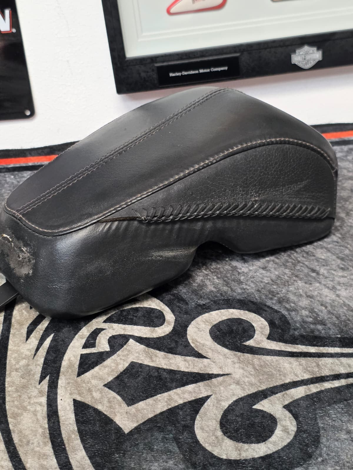 05-17 SOFTAIL DELUXE Harley Davidson  Passenger Seat FLSTN