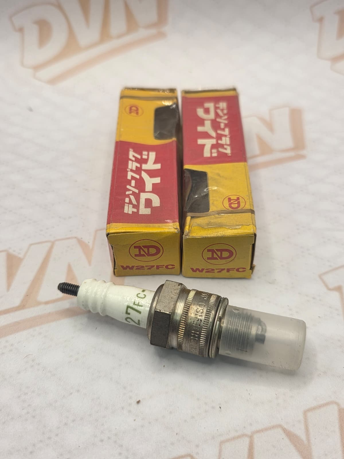 NIPPONDENSO SPARK PLUG.  W27FC.  SP324.
