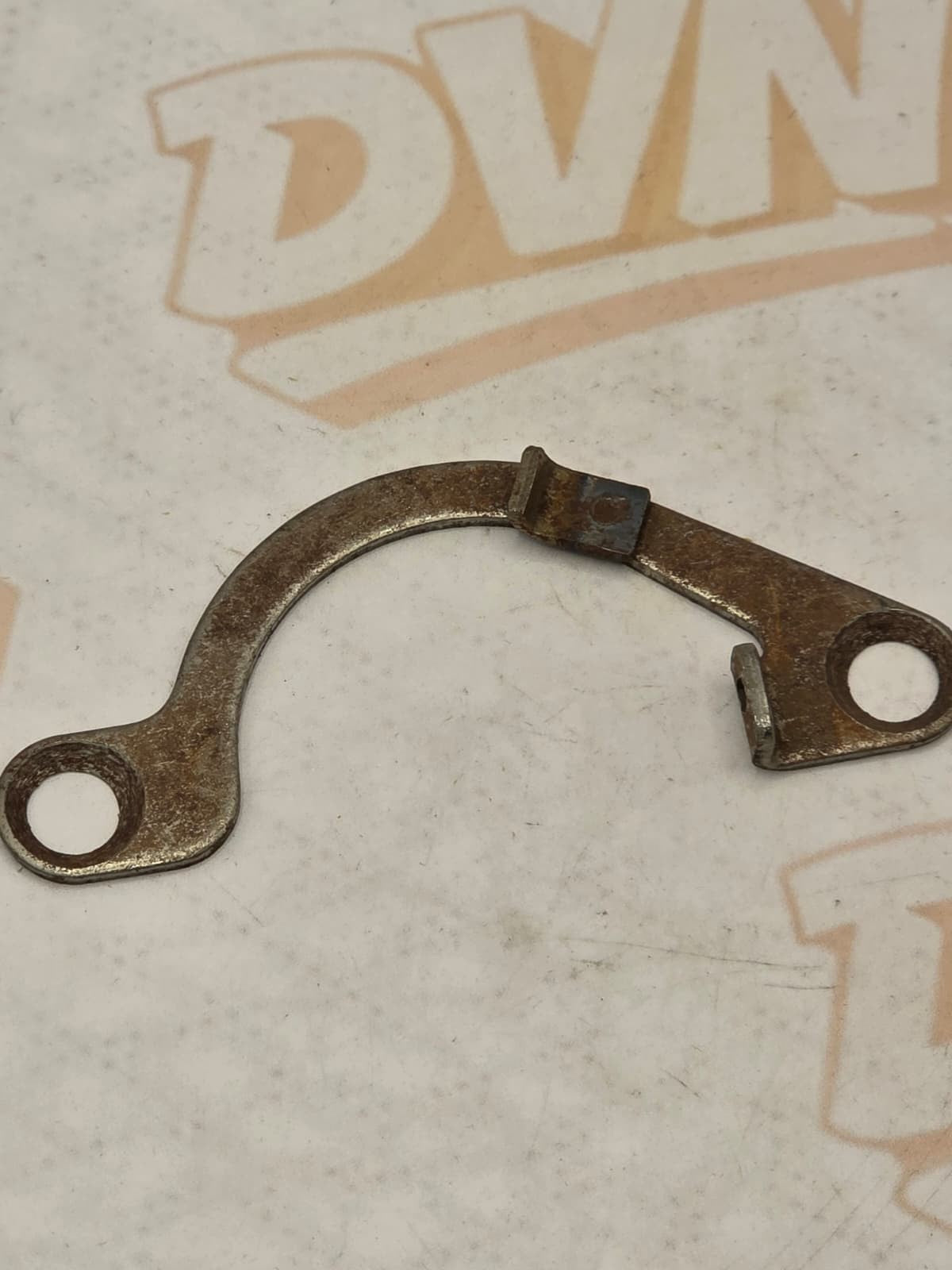 NOS GENUINE SUZUKI COUNTER SHAFT BEARING RETAINER 24741-28001 NEW OEM PARTS