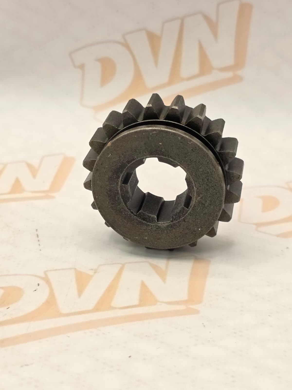 NOS SUZUKI OEM  TM400 TM250 FOURTH GEAR, DRIVEN  24351-16500