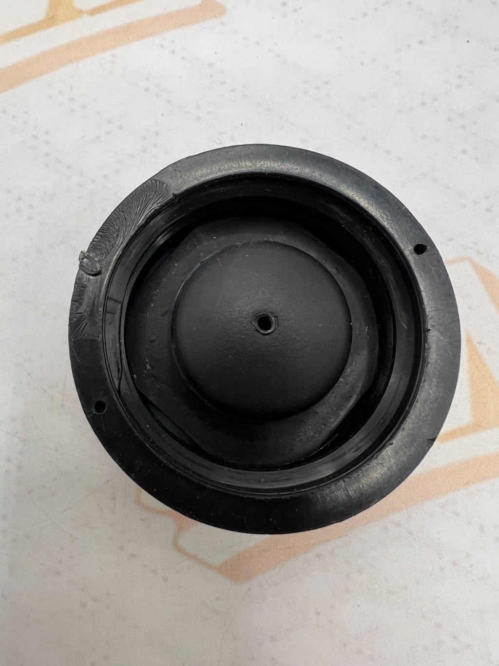 SUZUKI NOS OEM CAP,FUEL TANK 44211-27000