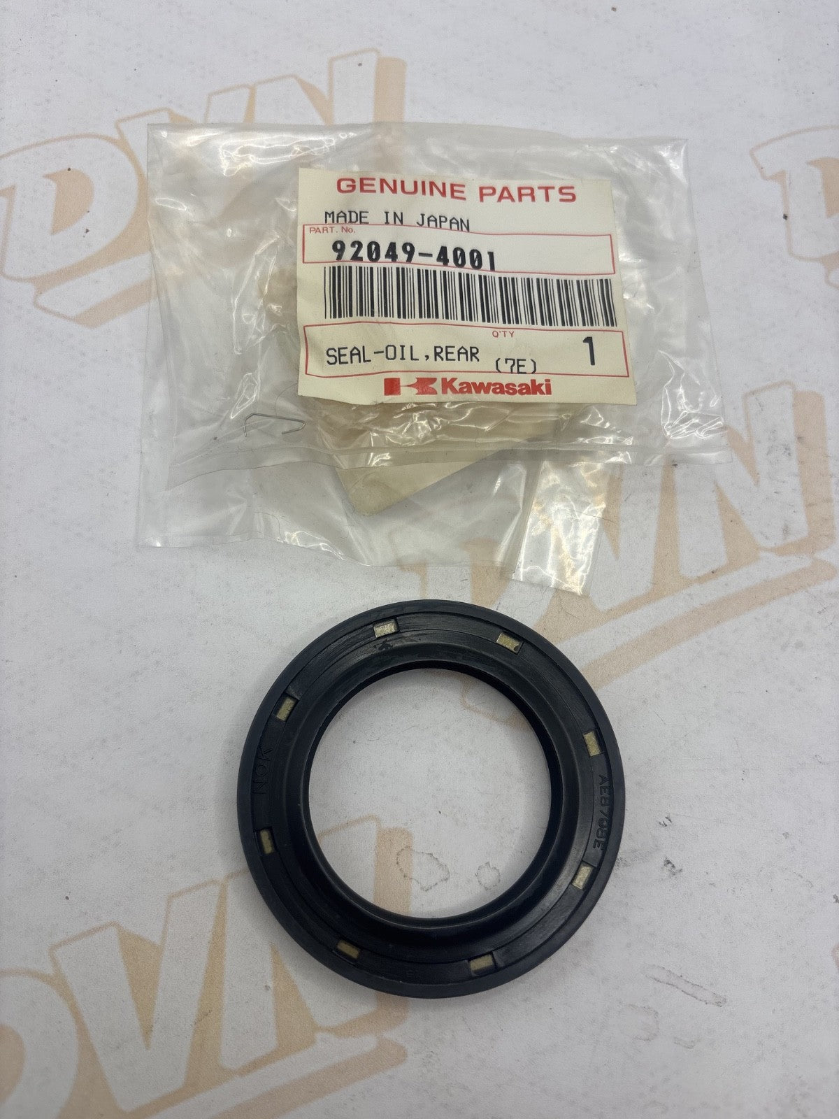 NOS GENUINE KAWASAKI 1984 1985 KXT250 TECATE REAR HUB OIL SEAL 92049-4001 OEM