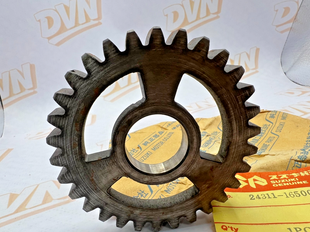 NOS GENUINE SUZUKI  24311-16500 Transmission FIRST Gear TM400 1971-1975 TM 400