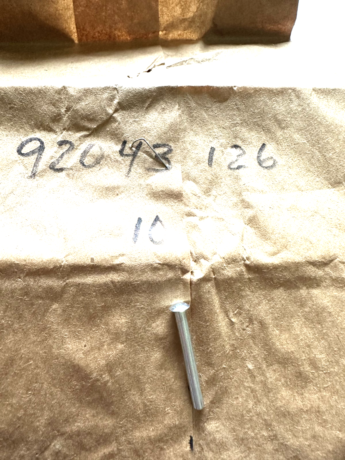 1 NOS Genuine Kawasaki Gas Fuel Tank Cap Hook Pin Part OEM 92043-126 NEW Stock