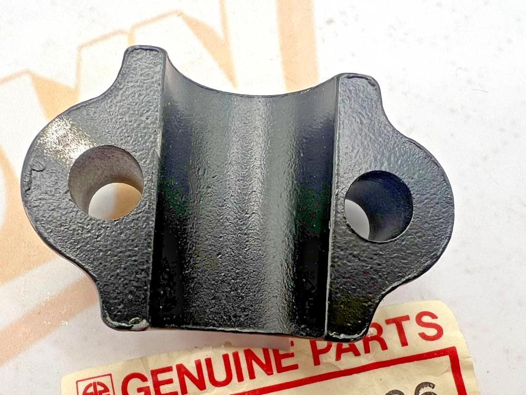 KAWASAKI OEM HOLDERFRONT AXLE 44063-1006