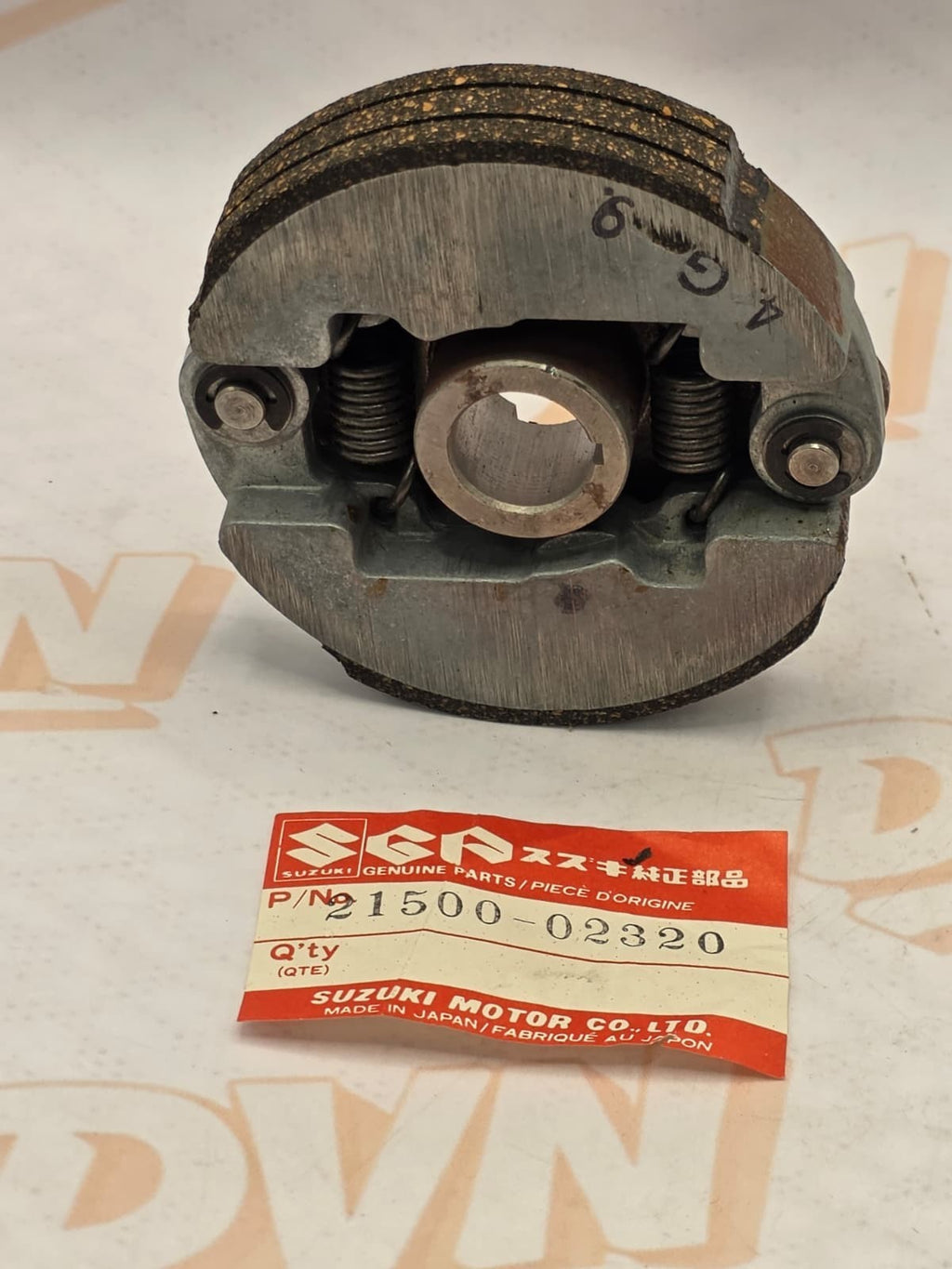 Suzuki CLUTCH ASSY 21500-02320 OEM NEW
