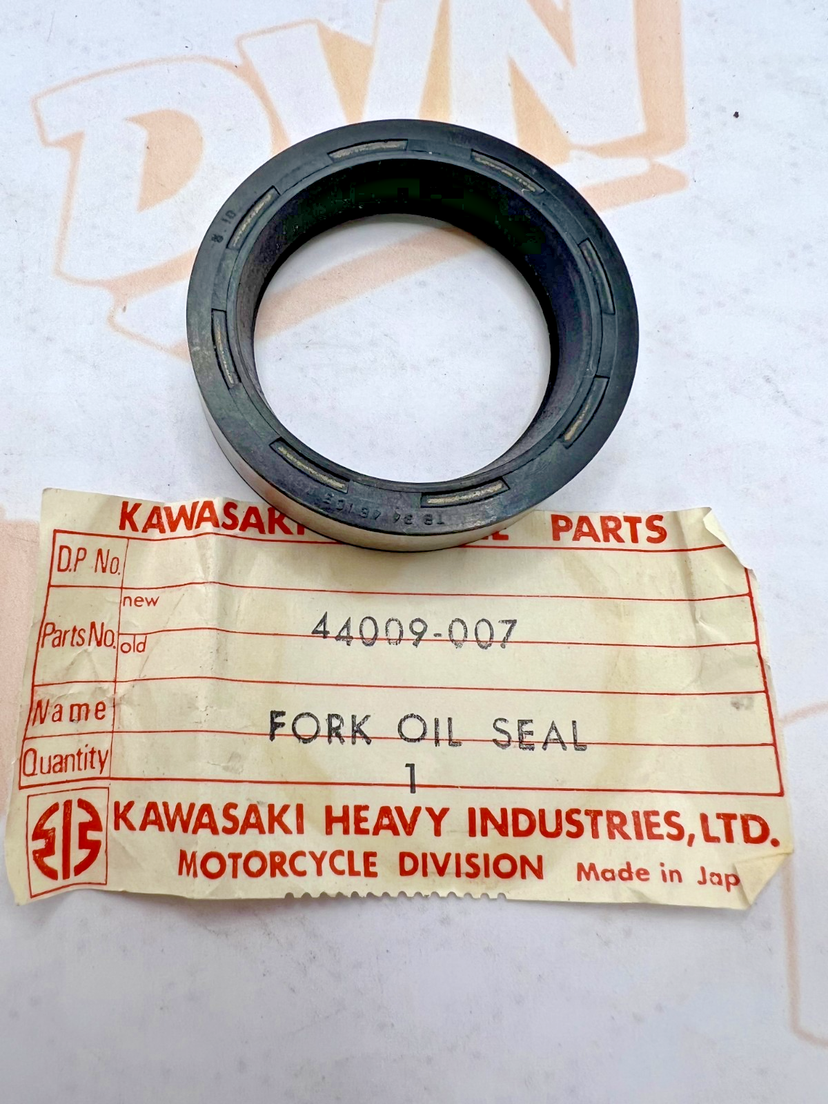 NOS Kawasaki Oil Seal #44009-007
