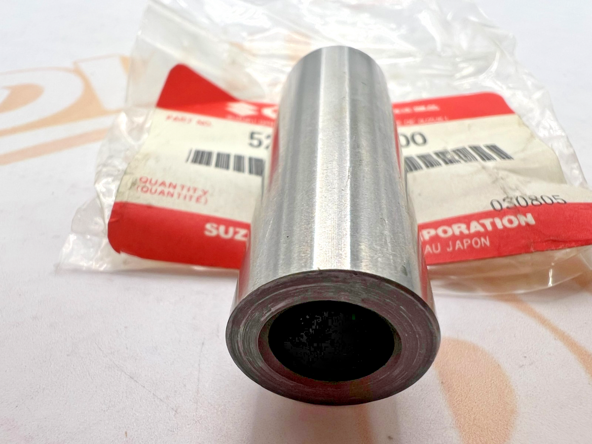 SUZUKI NOS OEM SUSPENSION SPACER | 52455-43B00