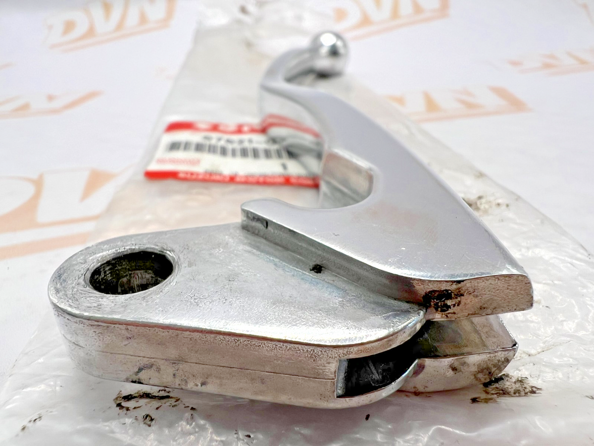 Suzuki NOS OEM Part 57621-07G01 LEVER