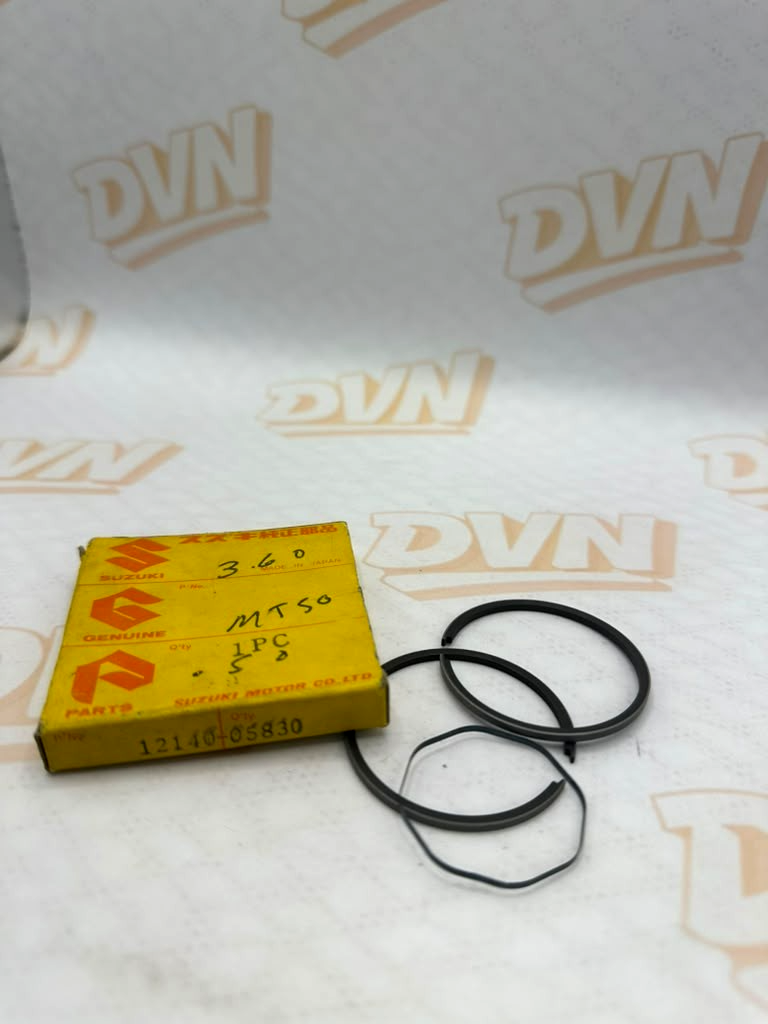 GENUINE NOS Suzuki Piston Rings 12140-05830