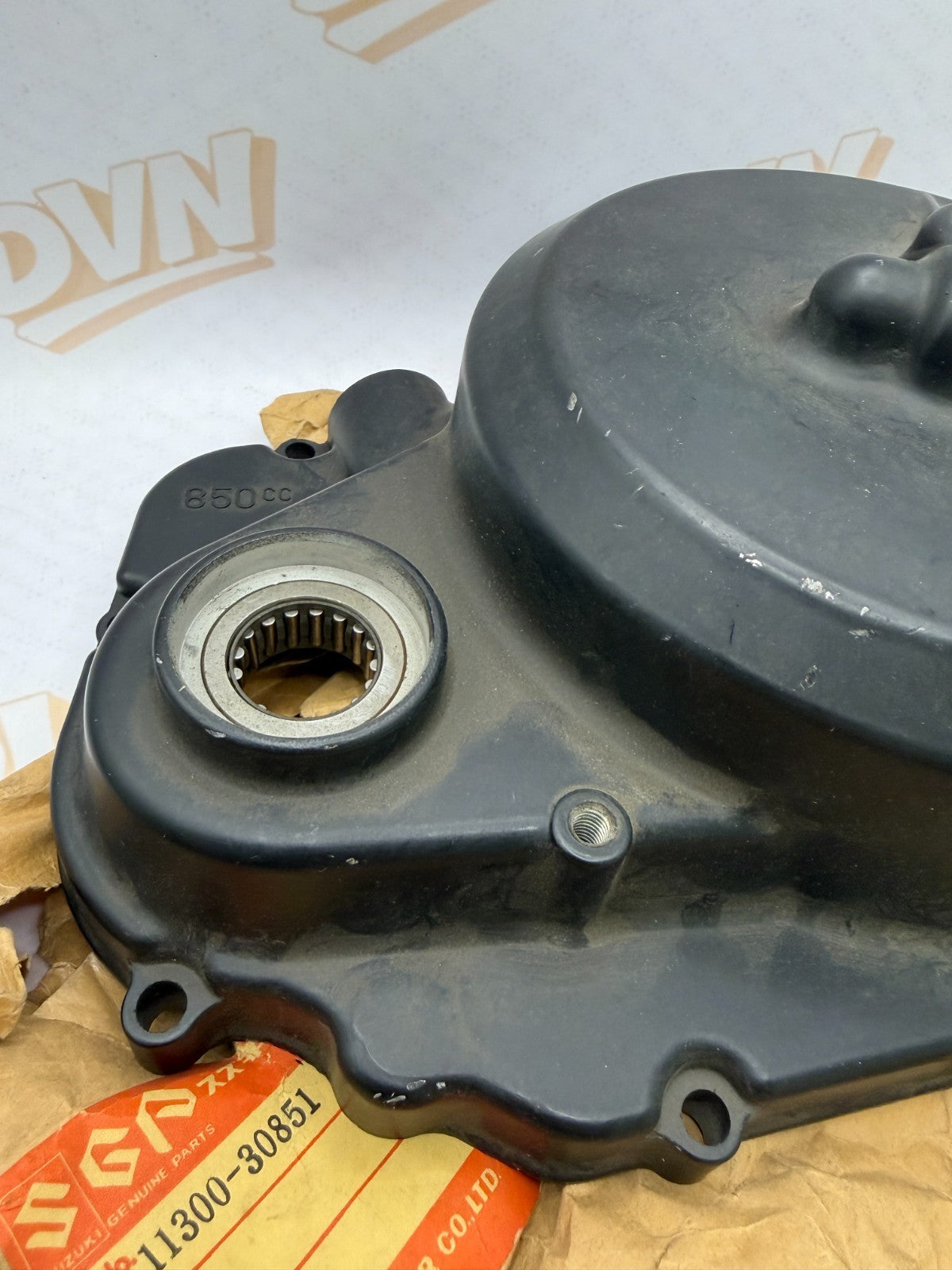 Suzuki TM 250 TM250 Clutch Cover 11300-30851  1972-1973