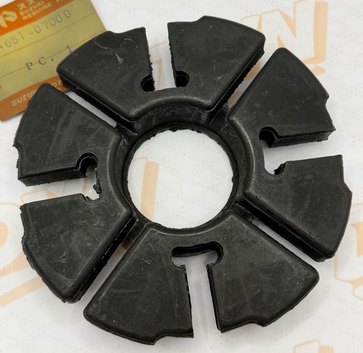 NOS SuzukiB105 GT185 RV125 T125 TC120 Wheel Hub Cushion Damper 64651-07000