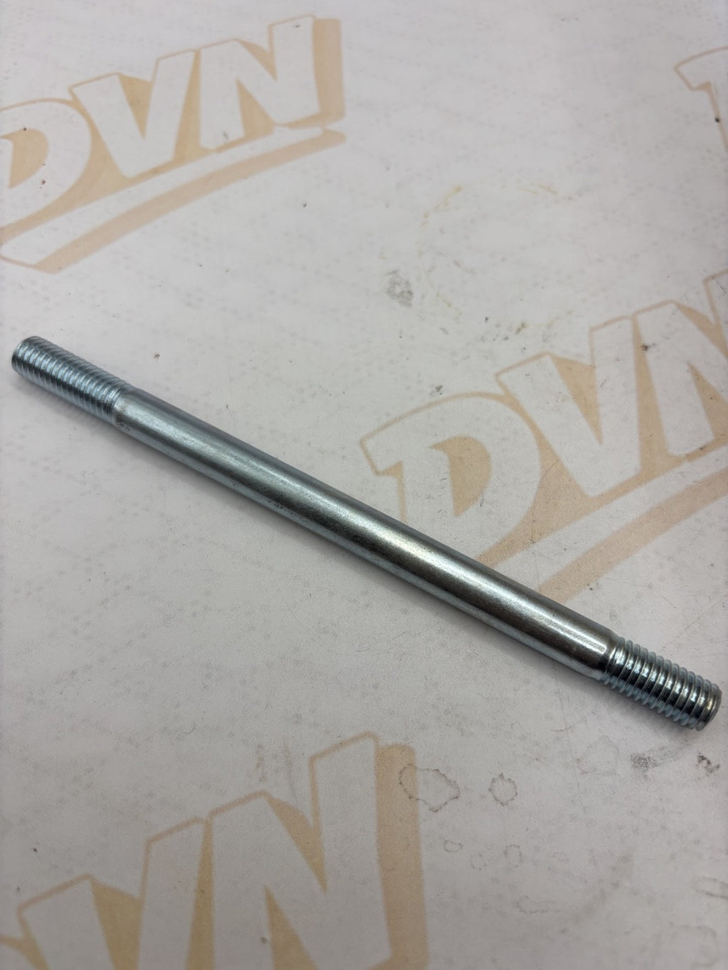 NOS SUZUKI Cylinder Stud Bolt #1 RM DS RM80 DS80  #09108-08028