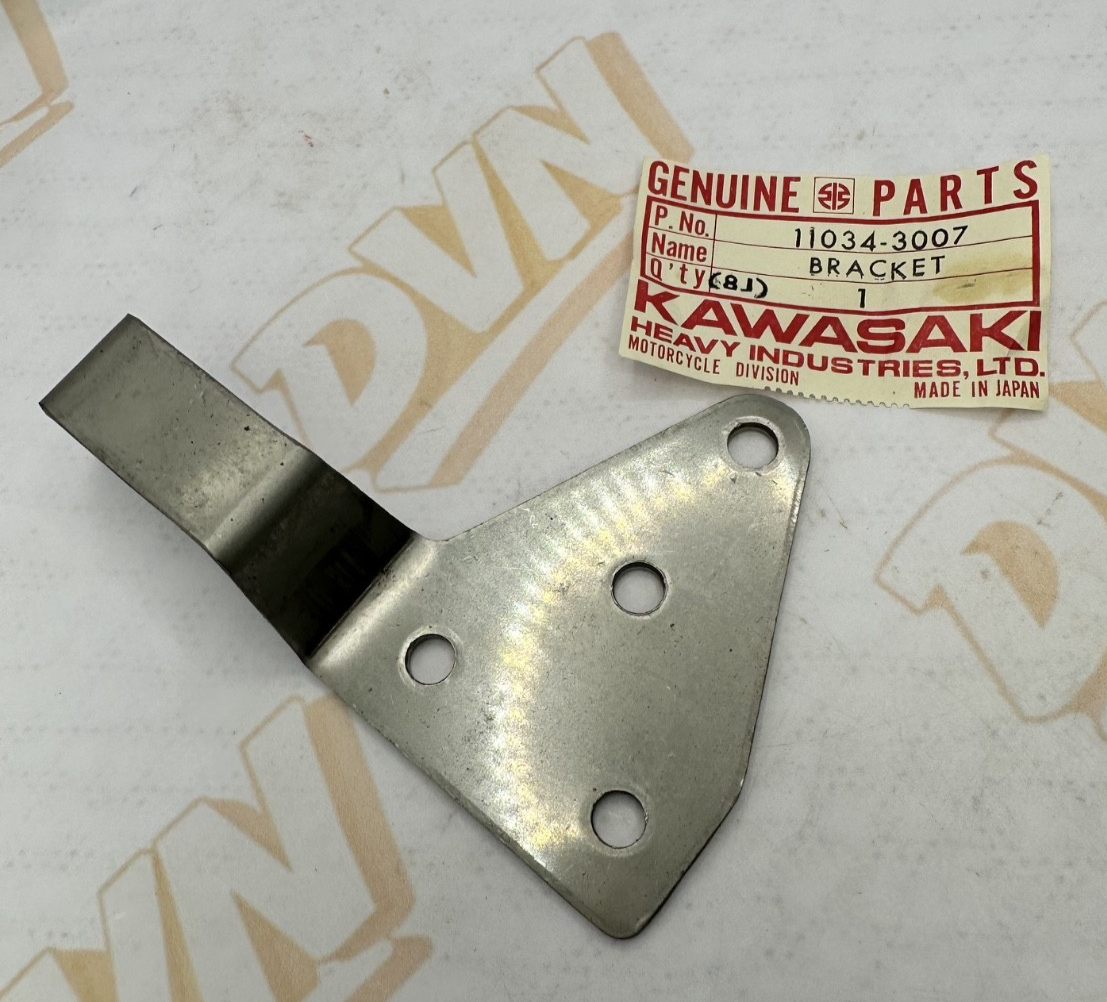 Kawasaki 11034-3007 Bracket OEM NOS