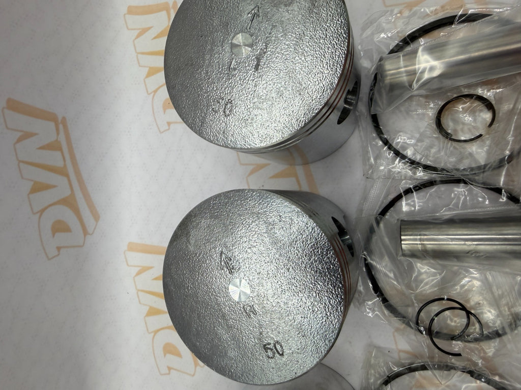 Suzuki 1972-1977 GT750 PISTON AND RING SET  70.5 mm 0.5mm Oversize