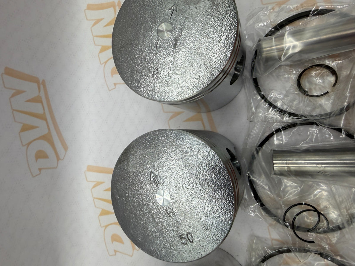 Suzuki 1972-1977 GT750 PISTON AND RING SET  70.5 mm 0.5mm Oversize