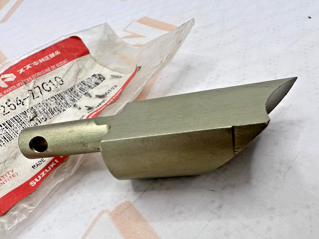 Suzuki, NOS, RM125, 1989-91, Right Exhaust Valve Guide, 11254-27C10