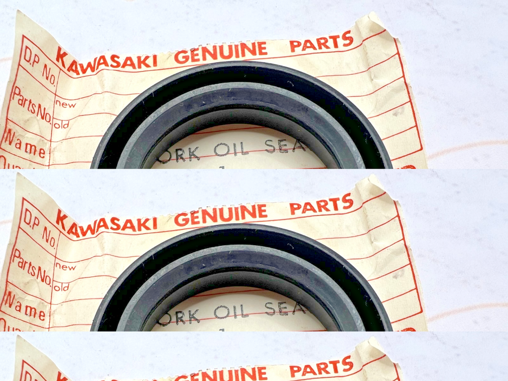 NOS Kawasaki Oil Seal #44009-007
