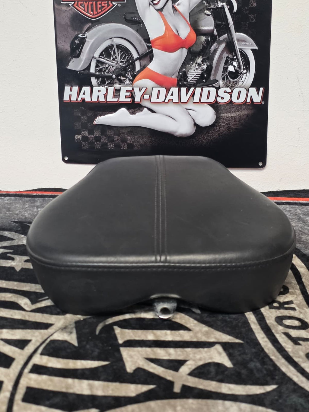 05-17 Harley-Davidson Heritage,deluxe,Softail models Passenger Pillion Seat OEM