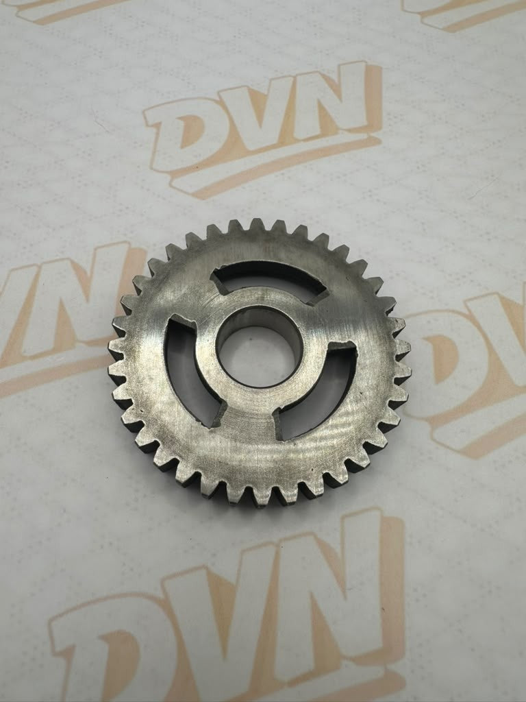 NOS  OEM SUZUKI T20 TC250 X6 Hustler  1ST GEAR DRIVEN 24311-11003